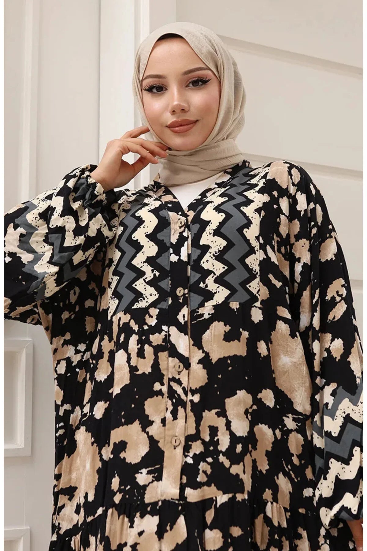 Black Beige Dress