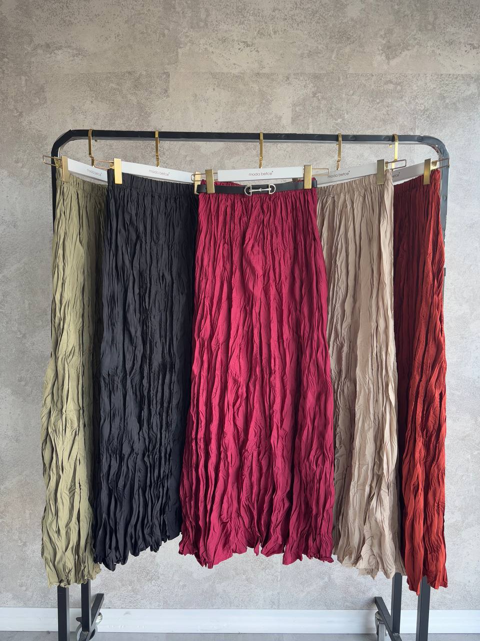 Wavy Kaki Skirt