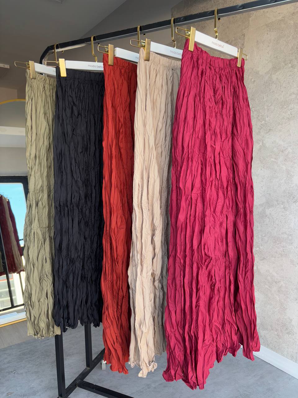 Wavy Kaki Skirt